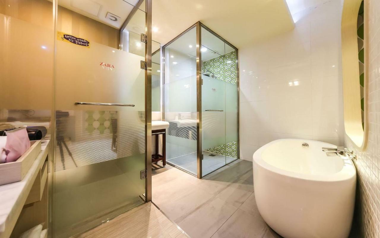 Hotel Zara Changwon Exterior foto